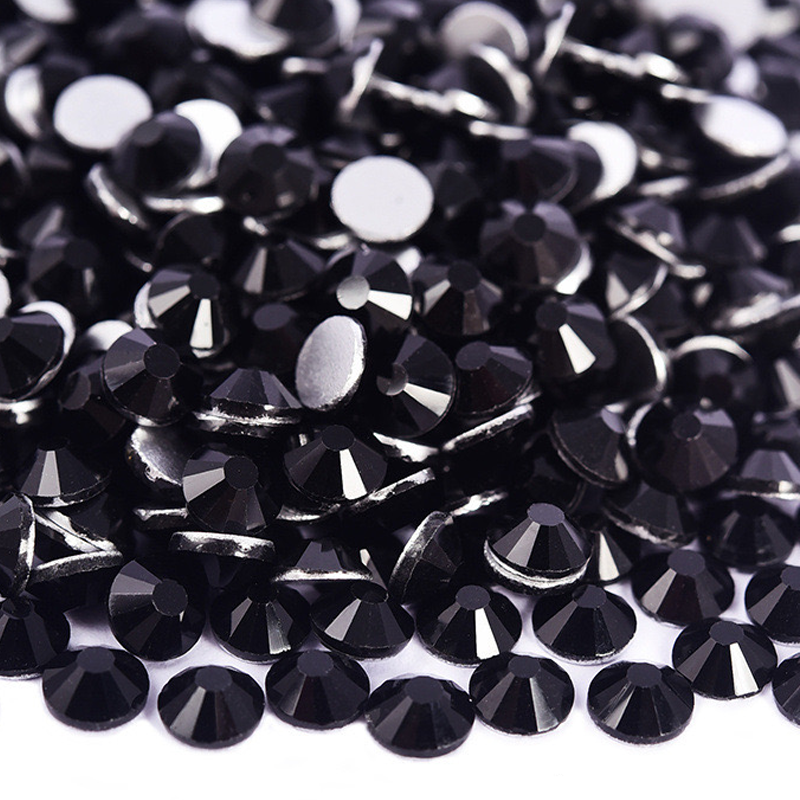 GR037 Black Glass Rhinestones