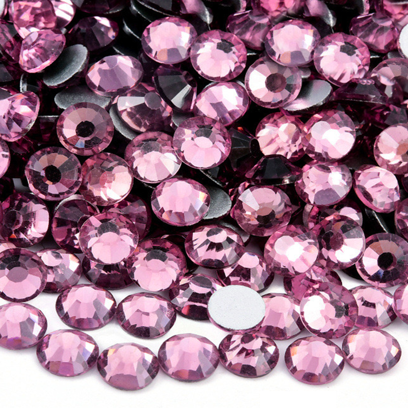 GR040 Rose Glass Rhinestones