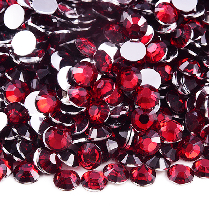 RR010 Scarlet Resin Rhinestones