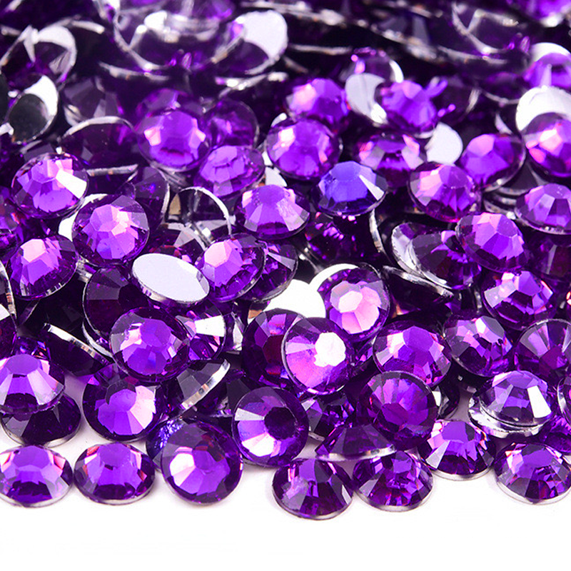 RR030 Violet Resin Rhinestones